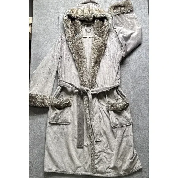 Pottery Barn Women's Hooded Plush Robe Large‎ Gray Faux Fur Trim Belted Cozy